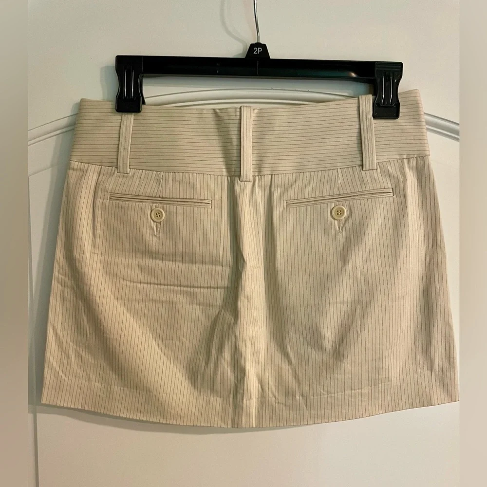 BCBGMaxAzria Cream Pinstripe Mini Skirt